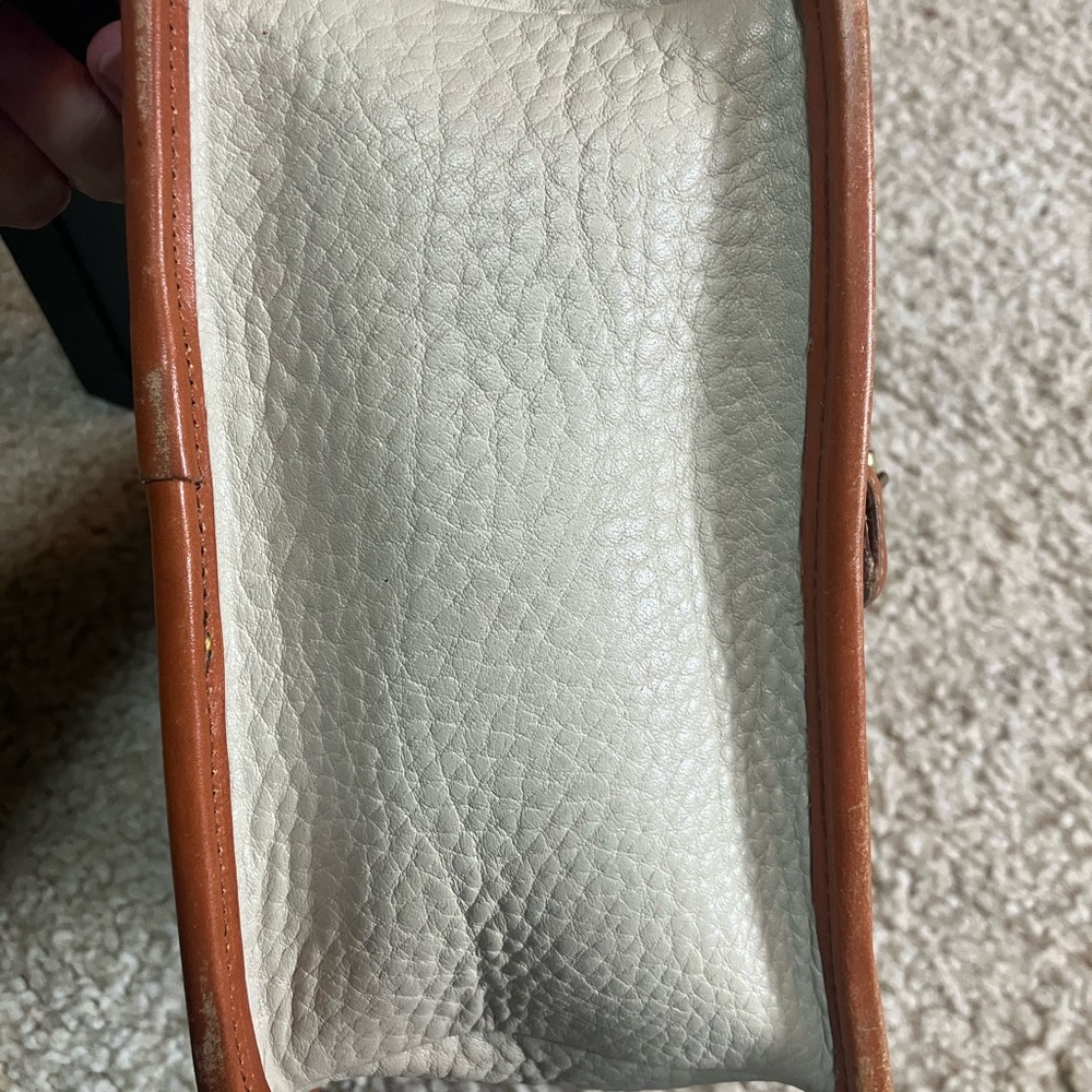 Dooney & Bourke Ivory Leather Crossbody Vintage Bag - Picture 5 of 14